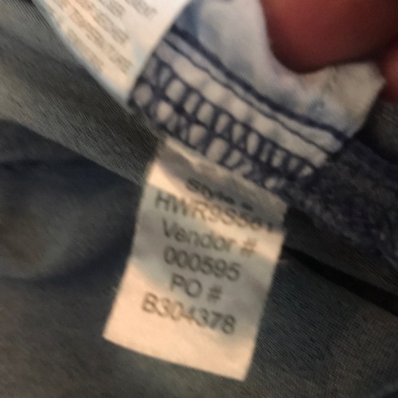 “HAGGAR” Petite Ladies Denim Jeans. - Picture 13 of 14